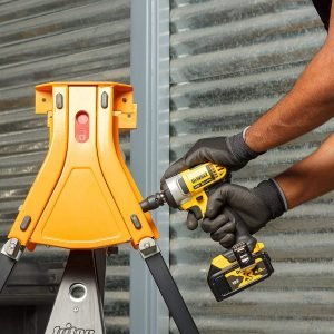 Boulonneuse À Chocs Dewalt 18 V 4,0 Ah Boulonneuse DEWALT Boulonneuse À Chocs Dewalt 18 V 4,0 Ah - ABMAROC | Vente de matériel de bricolage, jardinage, électroportatif en ligne - maroc Bricolage Boulonneuse À Chocs Dewalt 18 V 4,0 Ah DCF880M2-QW