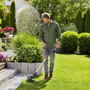 Coupe-bordures ComfortCut 23/18V P4A avec batterie Coupe Bordure Coupe-bordures ComfortCut 23/18V P4A avec batterie - ABMAROC | Vente de matériel de bricolage, jardinage, électroportatif en ligne - maroc Bricolage Coupe-bordures ComfortCut 23/18V P4A avec batterie