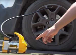 Gonfleur auto INGCO 10bars AAC1408