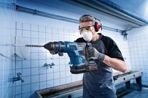 Perceuse à Percussion Sans fil GBH 18V-34 CF 0611914021 Bosch BOSCH Perceuse à Percussion Sans fil GBH 18V-34 CF 0611914021 - ABMAROC | Vente de matériel de bricolage, jardinage, électroportatif en ligne - maroc Bricolage Perceuse à Percussion Sans fil GBH 18V-34 CF 0611914021