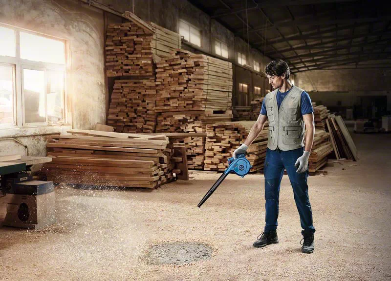 SOUFFLEUR ÉLECTRIQUE BOSCH GBL 620 – 06019805K0 Bosch BOSCH SOUFFLEUR ÉLECTRIQUE BOSCH GBL 620 – 06019805K0 - ABMAROC | Vente de matériel de bricolage, jardinage, électroportatif en ligne - Bricolage maroc