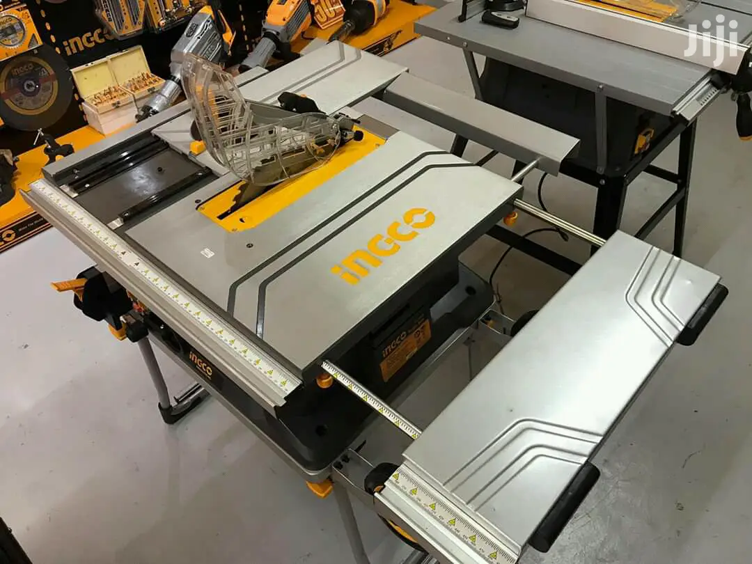 Scie circulaire sur table 1500W amovible TS15008