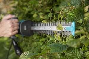 Taille-Haies GardenaPowerCut 700/66