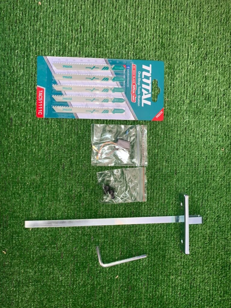 Scie sauteuse 800W 100mm Moins de -999 dh TOTAL Scie sauteuse 800W 100mm - ABMAROC | Vente de matériel de bricolage, jardinage, électroportatif en ligne - Bricolage maroc